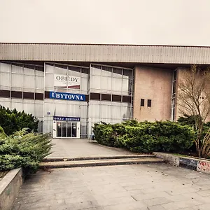 https://kolej-hostivar.praguehotelsweb.com